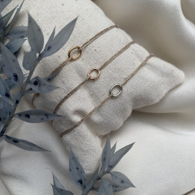 Bracelet with a ring on lurex thread