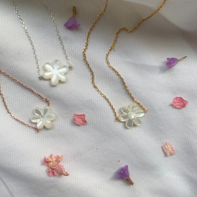 collier fleur