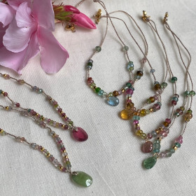 Collier fil lurex et...